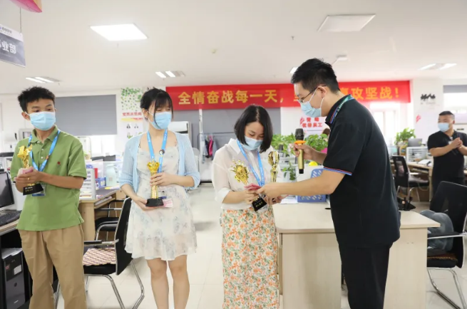 激情時刻！榮耀時刻！